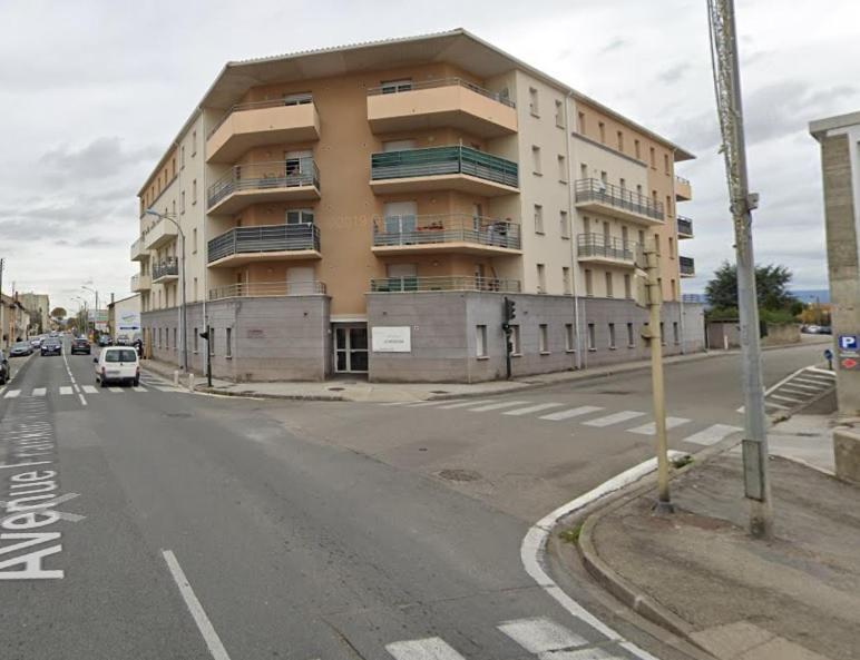 Confort ! Calme, Climatisation, Parking Gratuit, Grande Terrasse, Ascenseur, Wifi * Carcasona